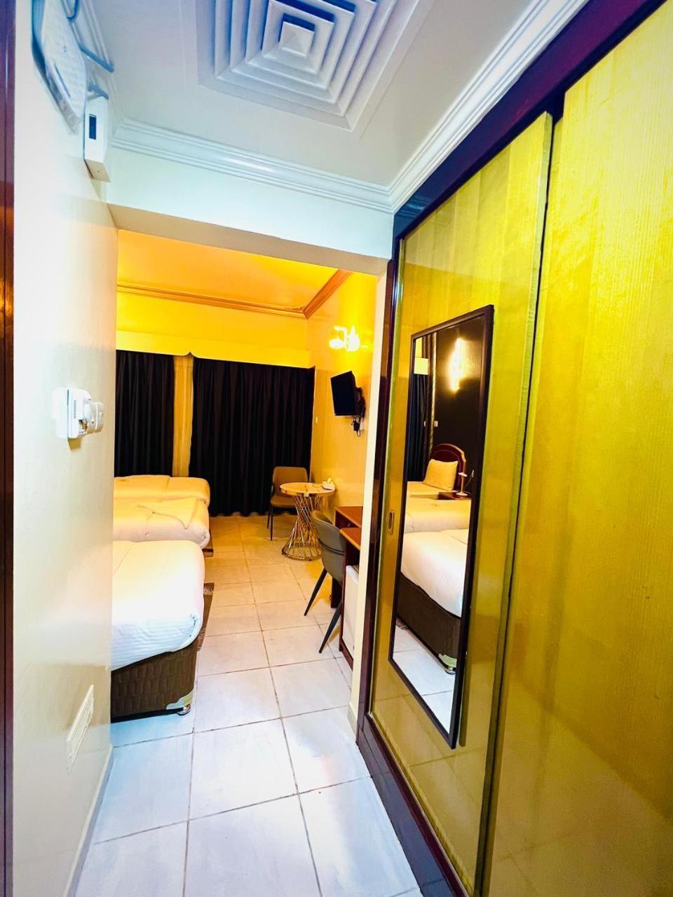 Galaxy Star Hotel Dubai Dış mekan fotoğraf